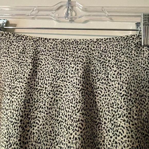 Sienna Sky White and Black Flecked Patterned  Slip Skirt Size Large - Picture 4 of 7